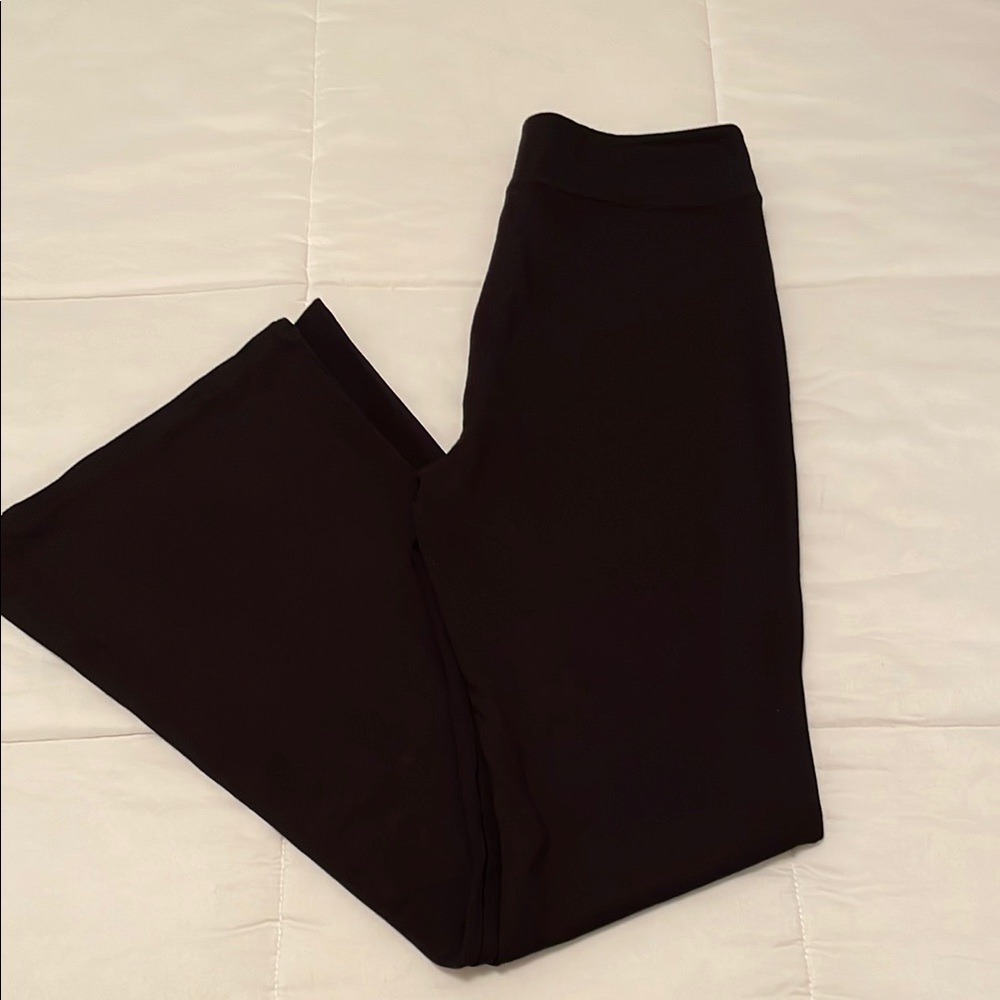 OGL Elegant Black Flare Pants - Picture 4 of 6